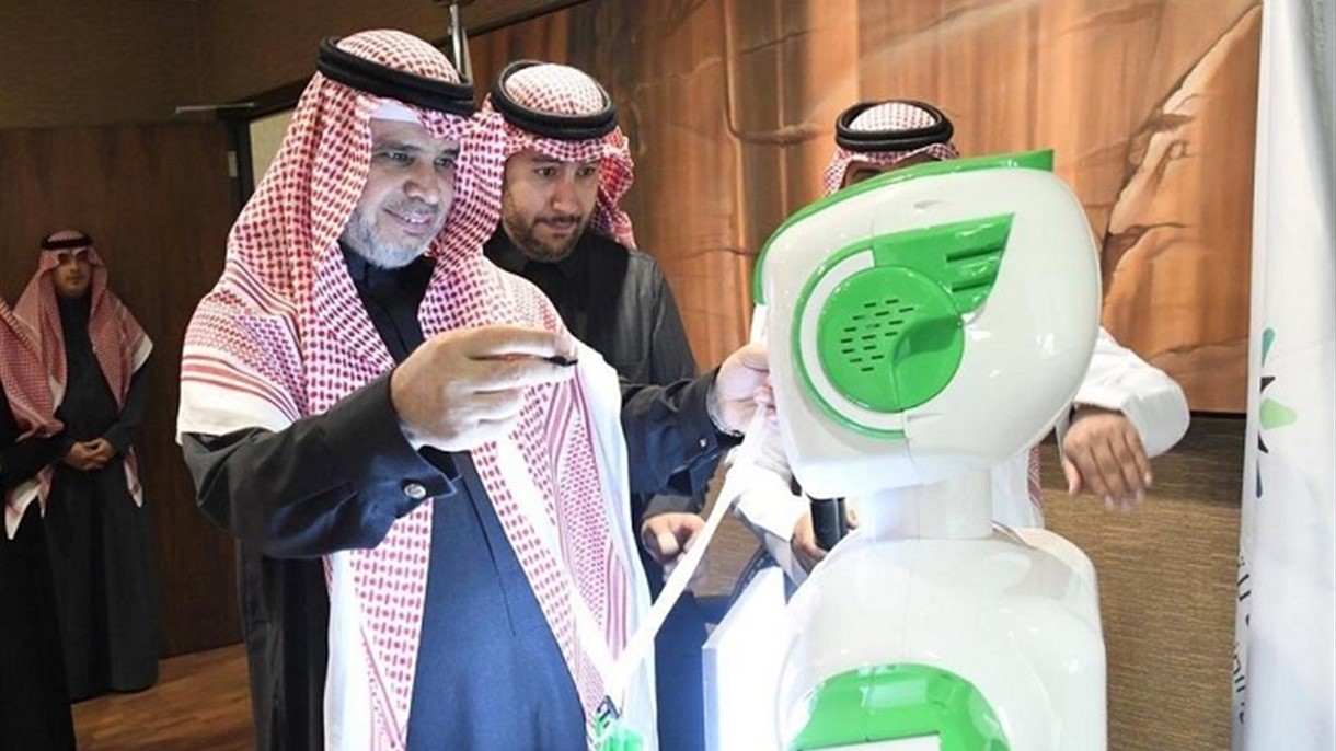 تعيين أول روبوت بإدارة حكومية