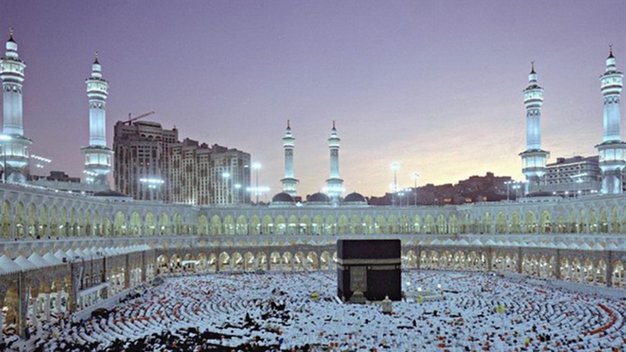 أمير مكة المكرمة يعلن نجاح موسم الحج