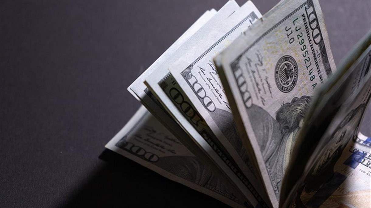 بلبلة ماكينات الـATM.. هل تعود أزمة الدولار إلى المشهد اللبناني؟