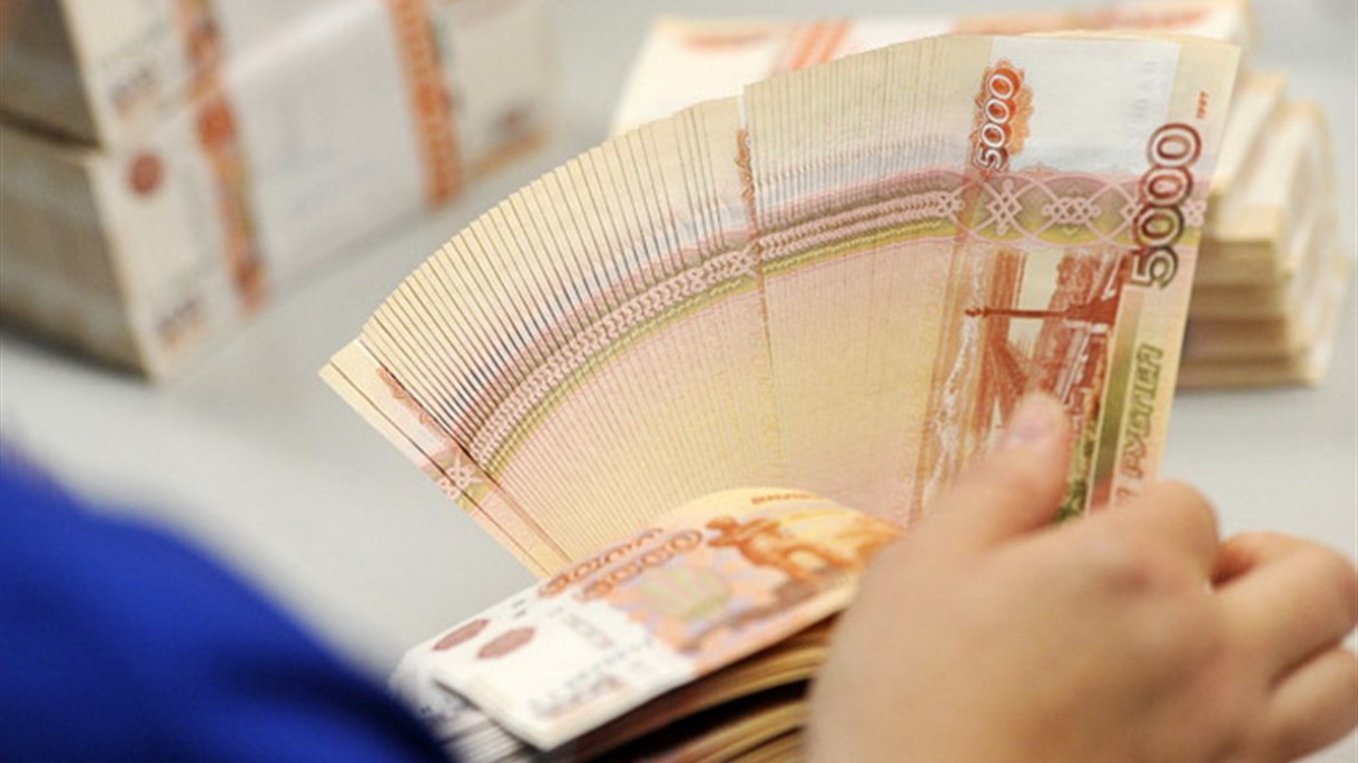 تخفيض التصنيف الائتماني لروسيا الى أدنى درجة استثمارية