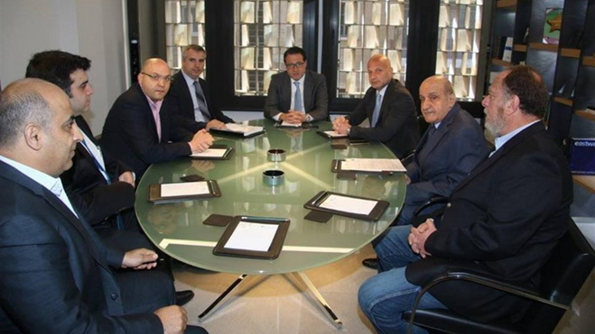 من يدفع مخالفات من إستأجر سيارة وسافر ؟