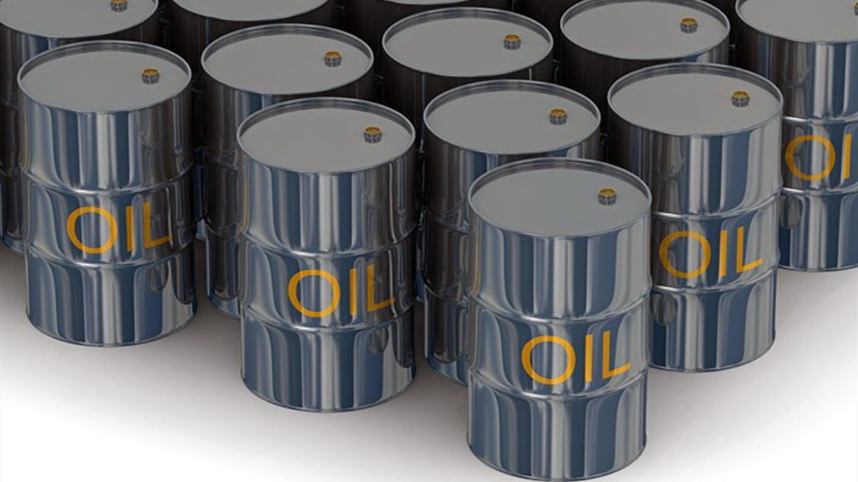 تراجع اسعار النفط قبيل اتفاق مشترك للمنتجين