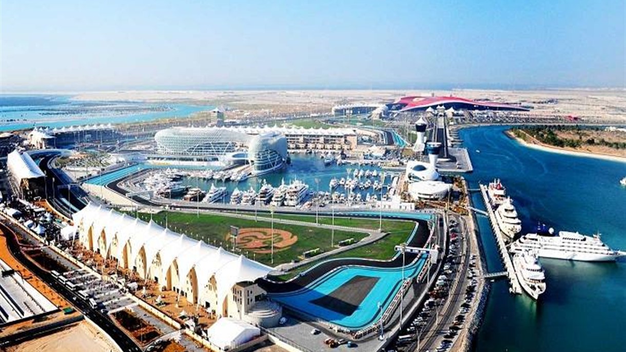 افتتاح Warner Brothers Abu Dhabi في جزيرة ياس