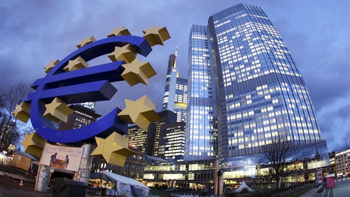 المركزي الأوروبي يشتري ديوناً