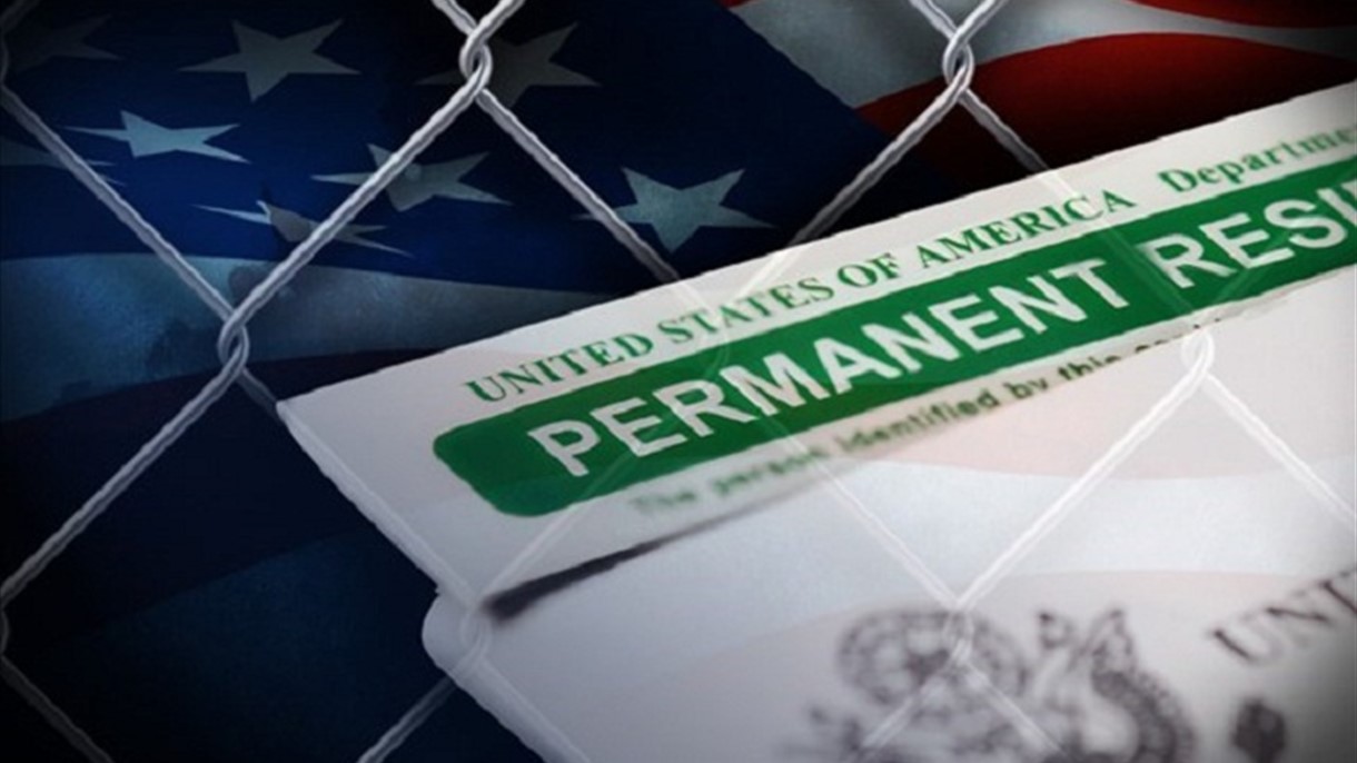 منع السفر الى أميركا لا يشمل حاملي البطاقة الخضراء