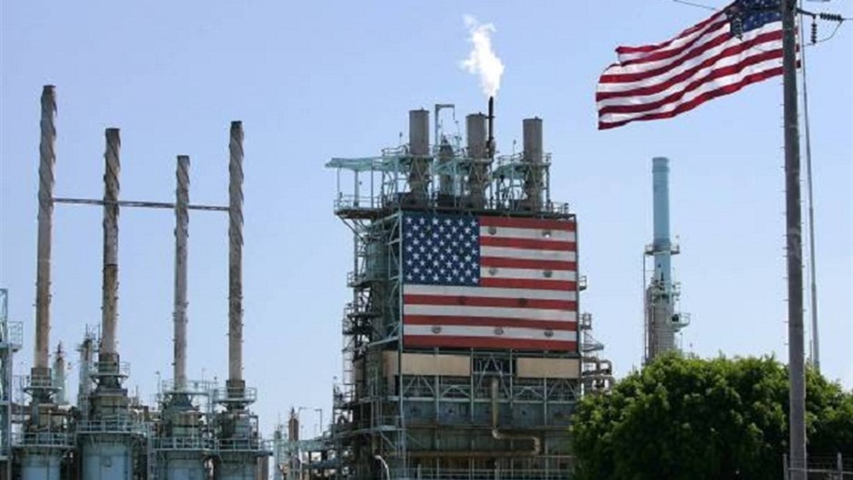 انخفاض الإنتاج الأمريكي من النفط