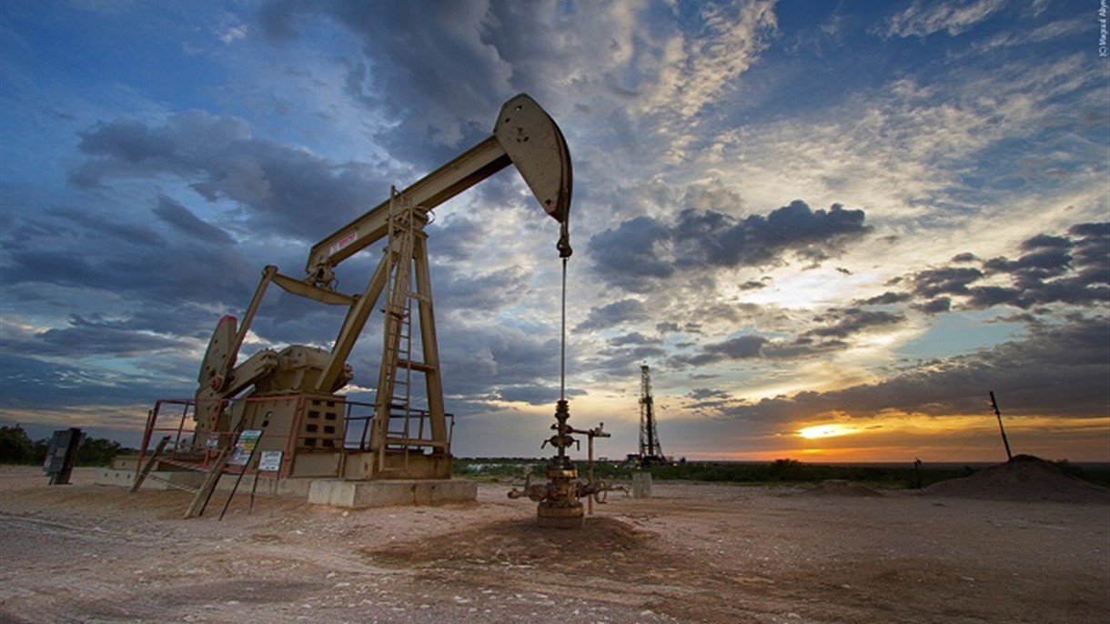 أسعار النفط نحو الانخفاض