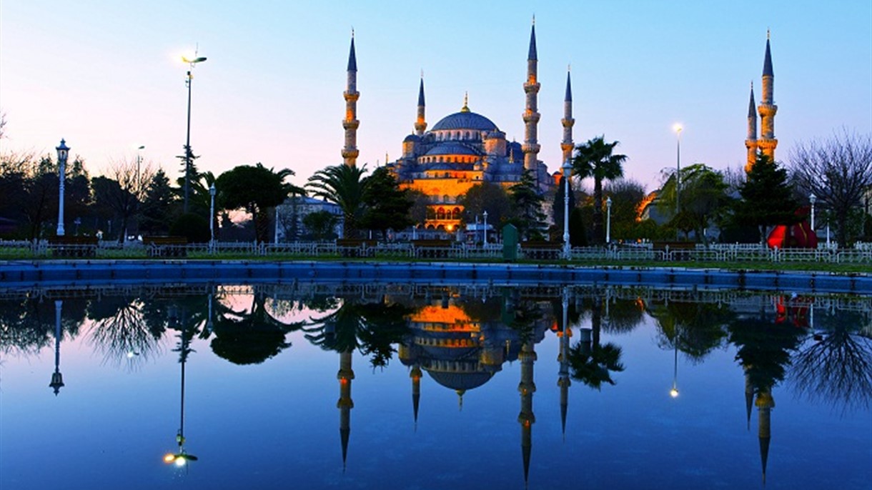 كم تجني تركيا من السياحة سنوياً؟