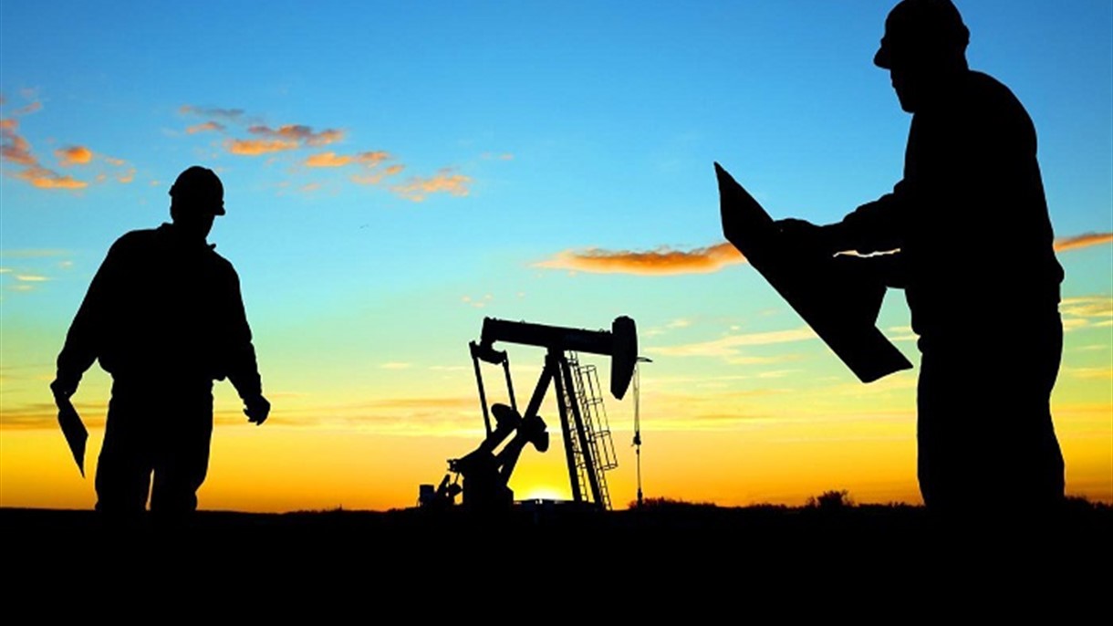 أسعار النفط تنتظر تقرير أوبك