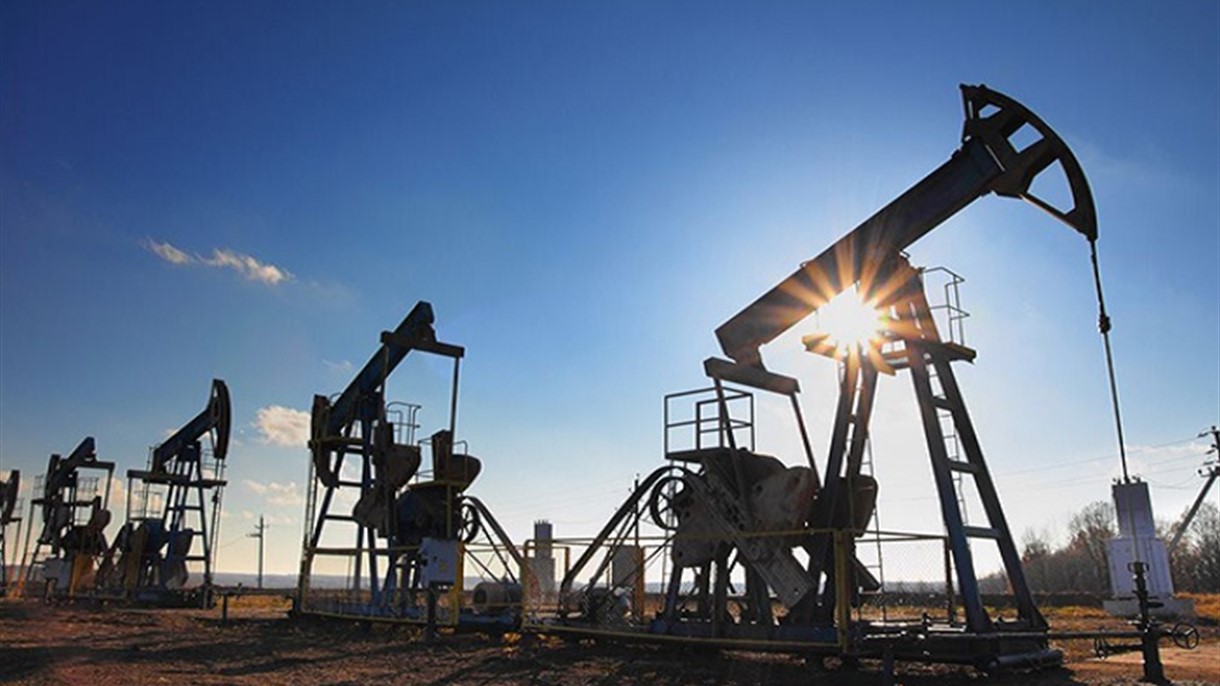 أسعار النفط ترتفع قبل بيانات أميركية