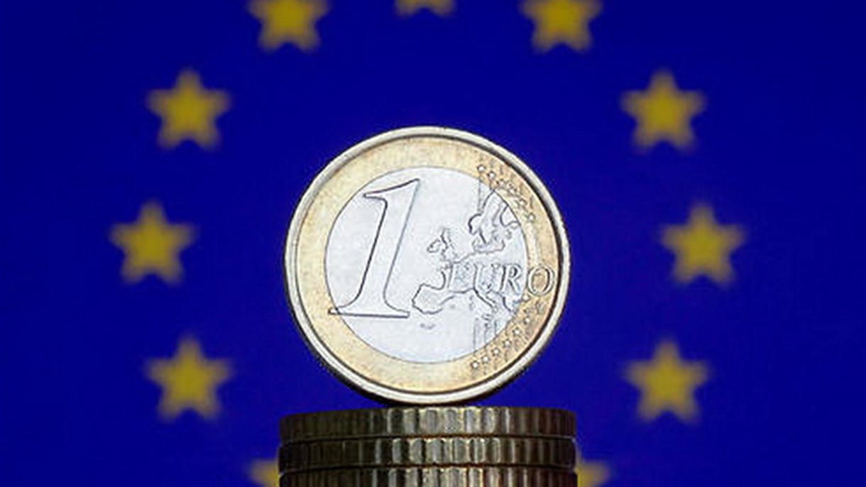 اقتصاد منطقة اليورو بأبطأ وتيرة منذ عام ونصف