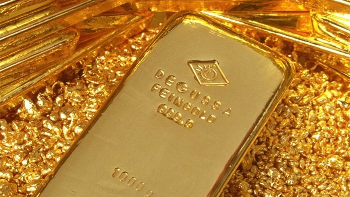 الذهب يرتفع هامشياً مع انخفاض الدولار