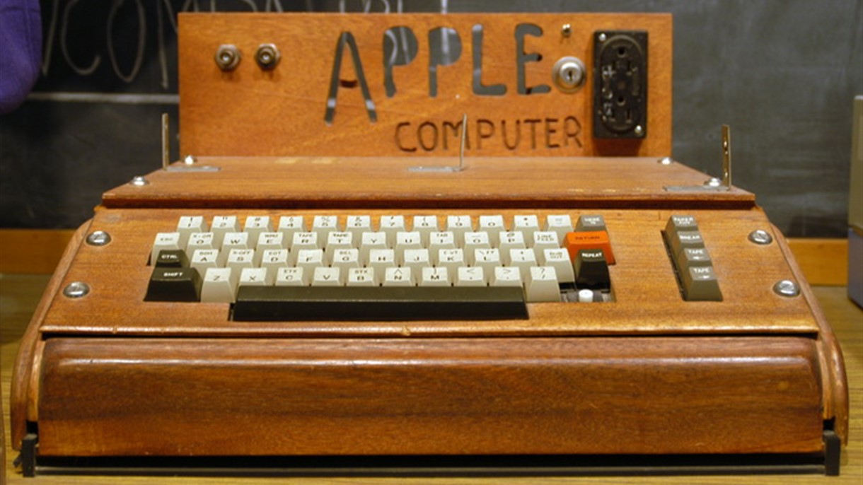 بيع الجهاز الوحيد المتبقي من  Apple 1