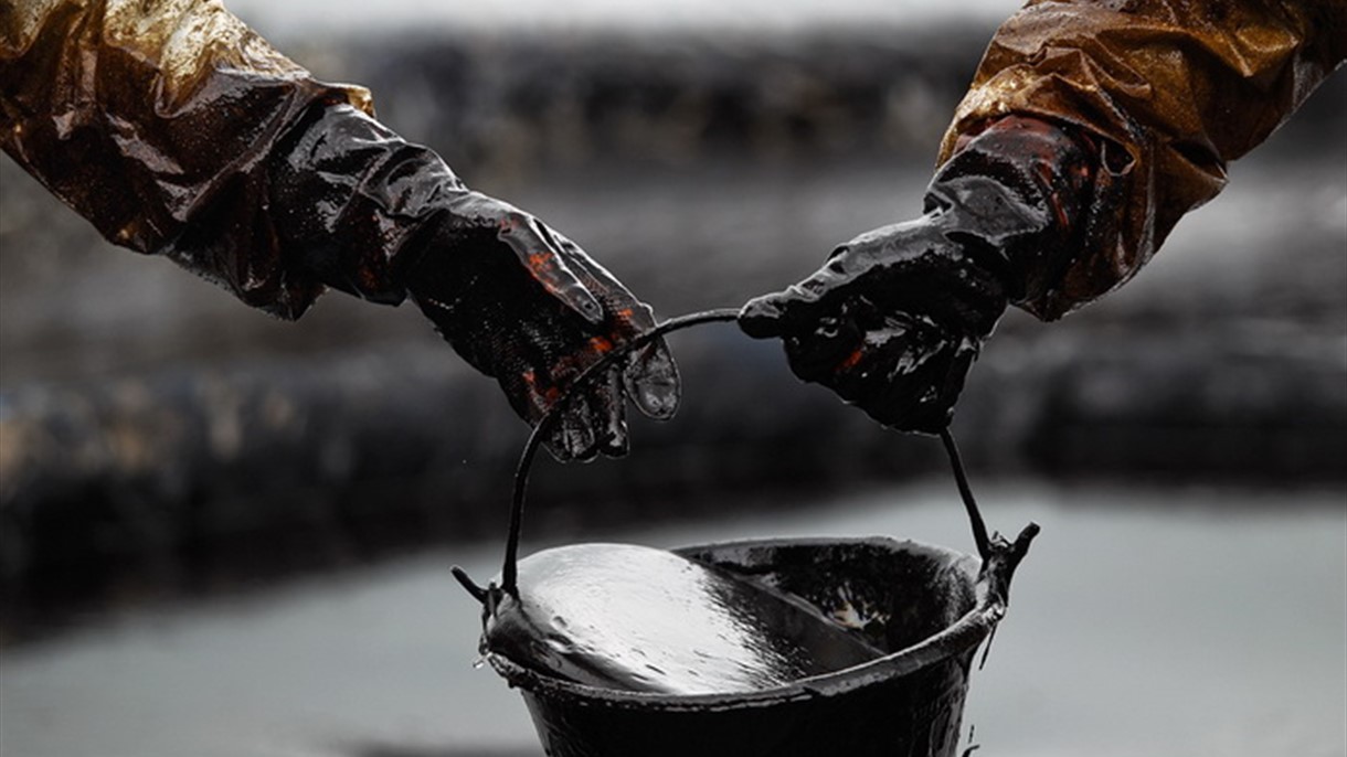 ماذا تقول الإمارات عن تراجع سعر النفط