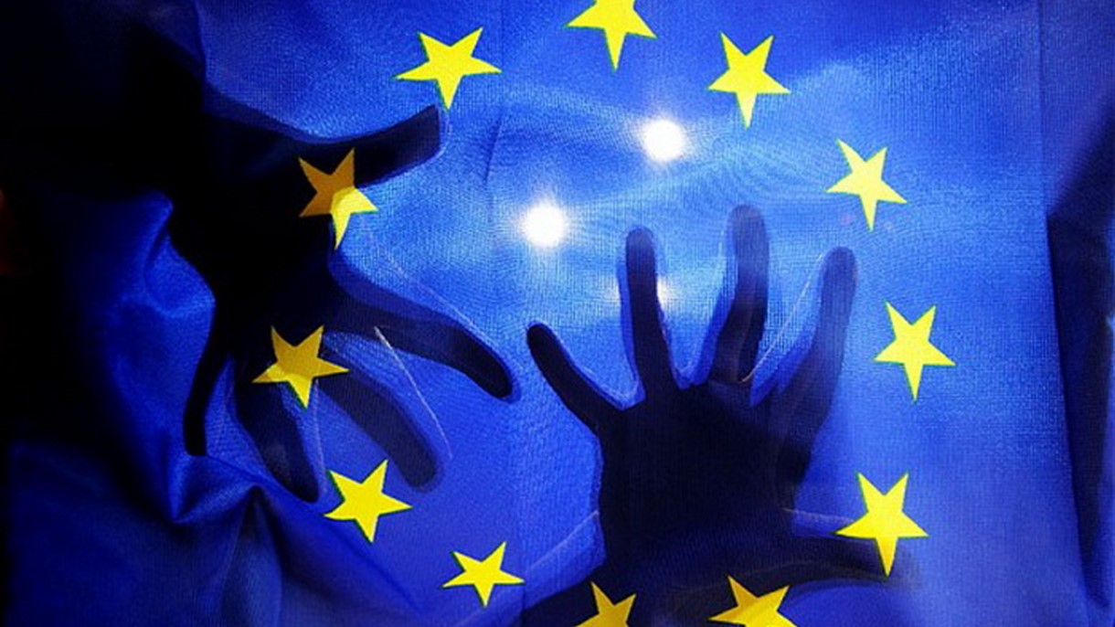 أوروبا قد تشكّل حكومة لمنطقة اليورو