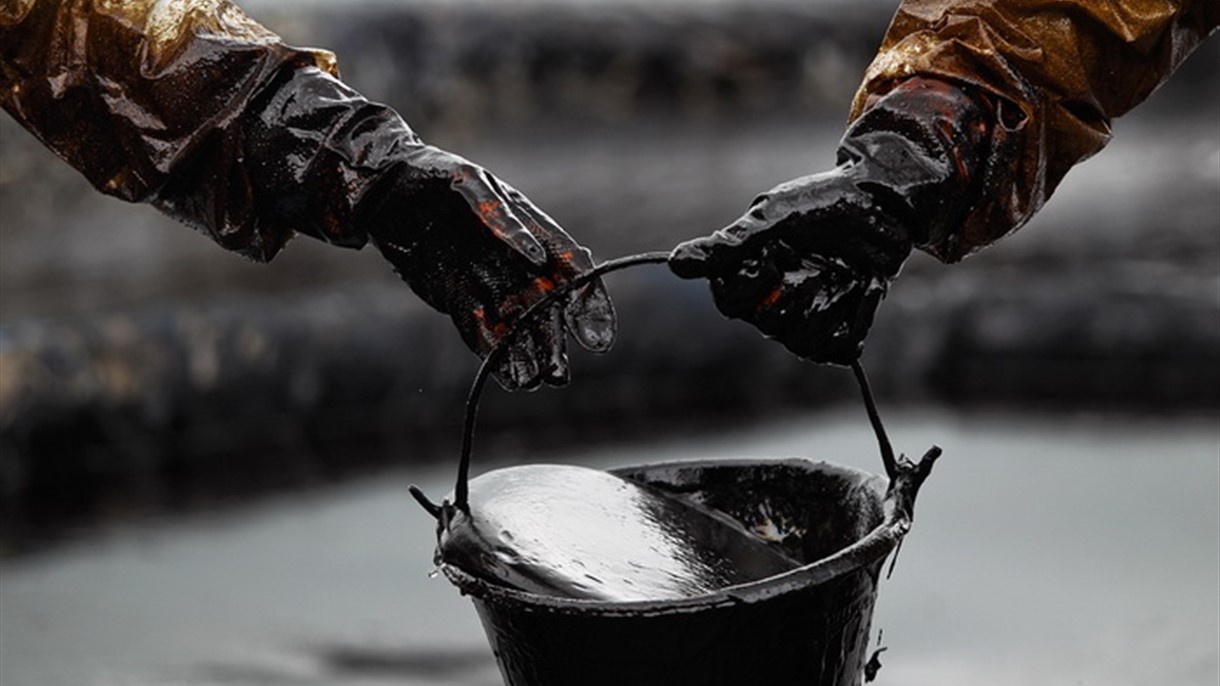 فنزويلا تدعو إلى عقد قمة لأوبك لرفع أسعار النفط