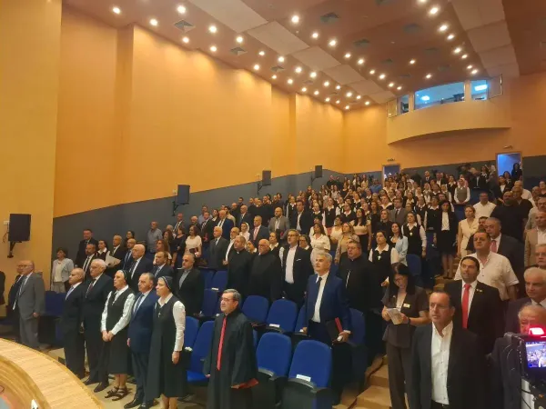 ممثلاً الرئيس عون... صفير يرعى مؤتمر "البطريرك الحويّك بين التّاريخ والقداسة"
