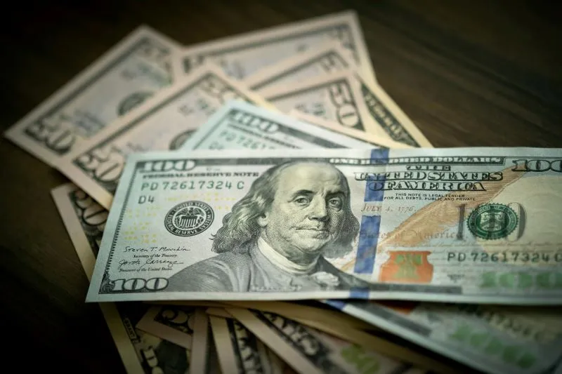 مؤشر الدولار يفقد 0.20%