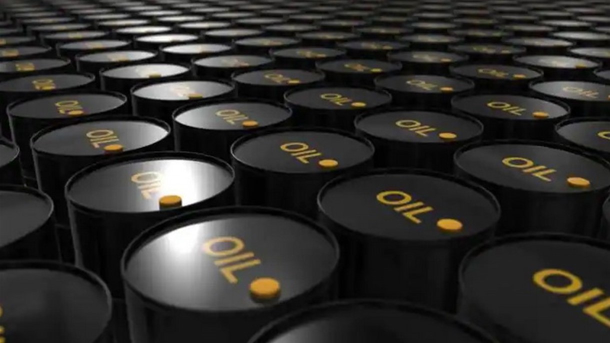 النفط قرب أعلى مستوى منذ 2014