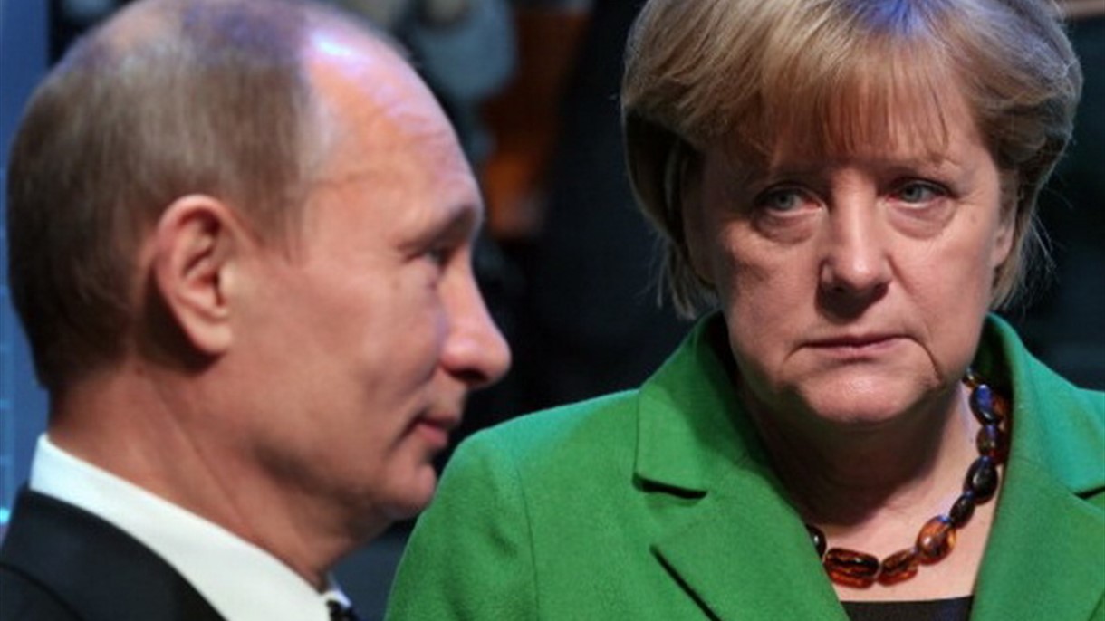ميركل: العقوبات على روسيا تضر بالمانيا