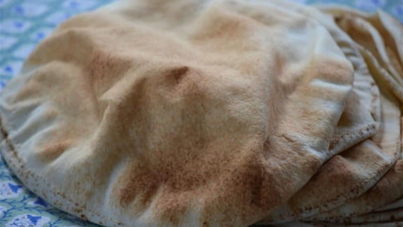 سعر ووزن الخبز اللبناني الأبيض