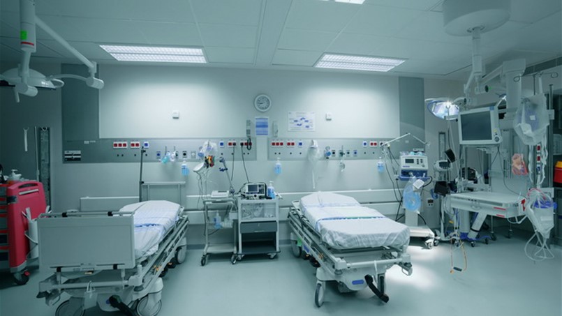 المستشفيات تدخل غرف الإنعاش... من يُنقذها؟