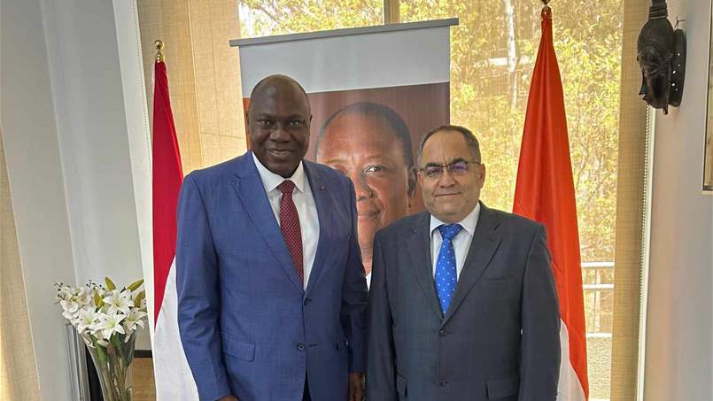 سفير ساحل العاج يستقبل رئيس مجموعة أماكو 